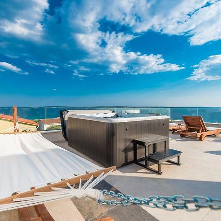 Апартаменты Luxury Penthouse Мандре Экстерьер фото